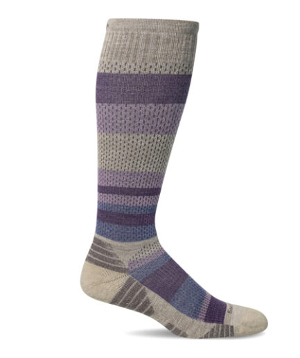 Sockwell Kompressionssocken mit Merinowolle in grau mit violeten Streifen, Kompression entspricht Klasse 1