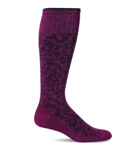 Sockwell Kompressionssocken mit Merinowolle in violet mit dunklem Muster, Kompression entspricht Klasse 1